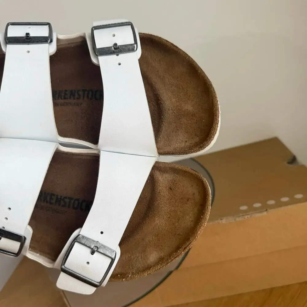 Birkenstock Arizona White Unisex Slip On Sandals- Men 7- Women 9